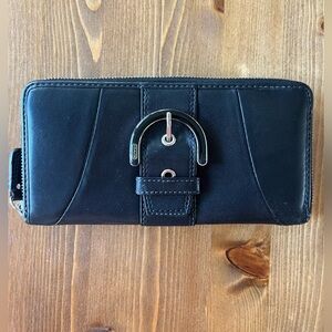 Coach Vintage Black Leather Wallet with Buckle Detail